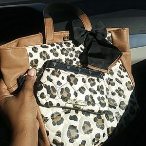 Betsy Johnson Jags Fan Bag